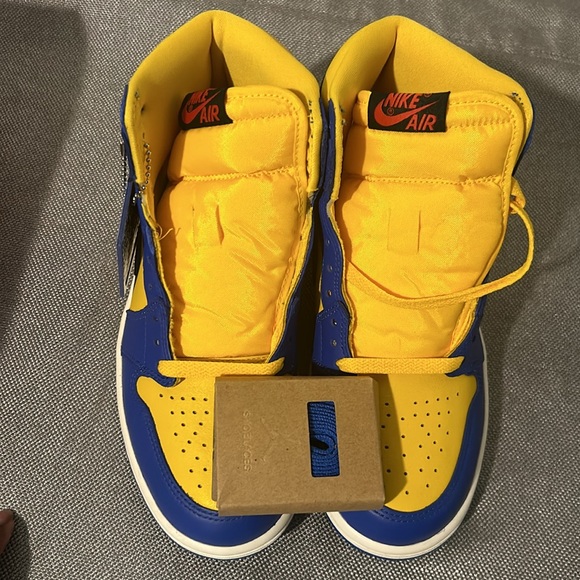 Brand New Jordan 1 Reverse Laney size 6.5W/5M - Picture 9 of 9
